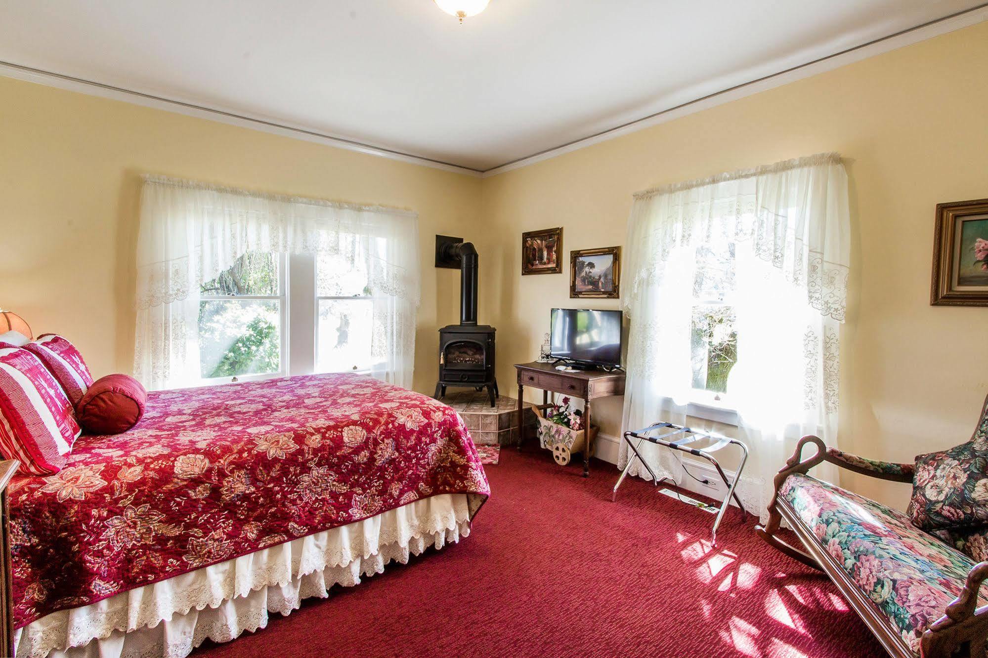 Shady Oaks Country Inn St. Helena Extérieur photo