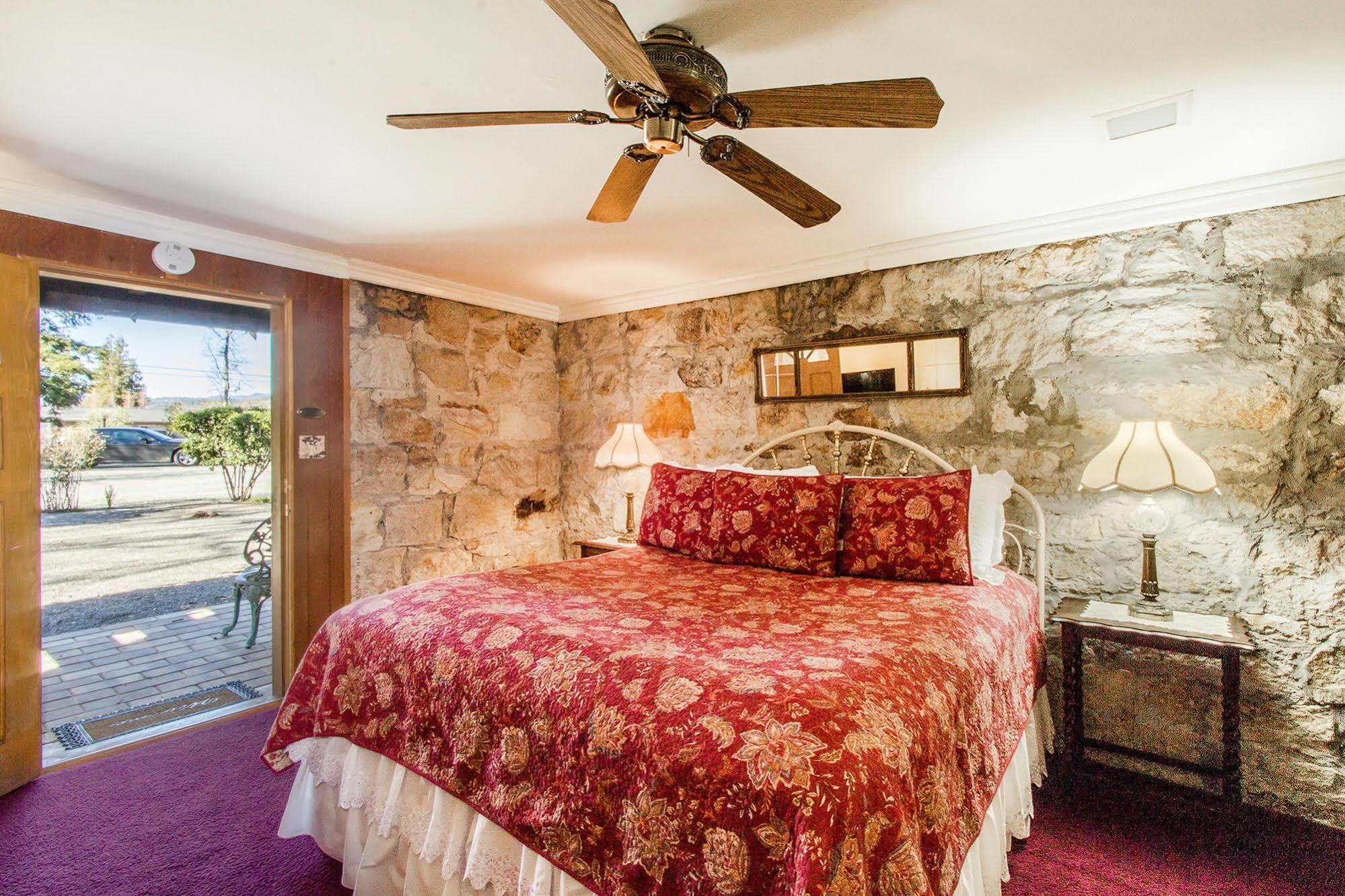 Shady Oaks Country Inn St. Helena Extérieur photo